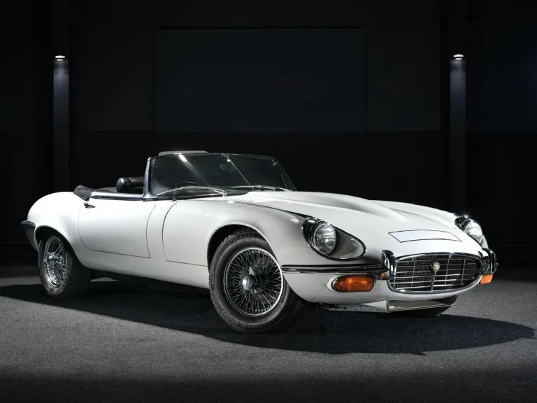 Jaguar e type